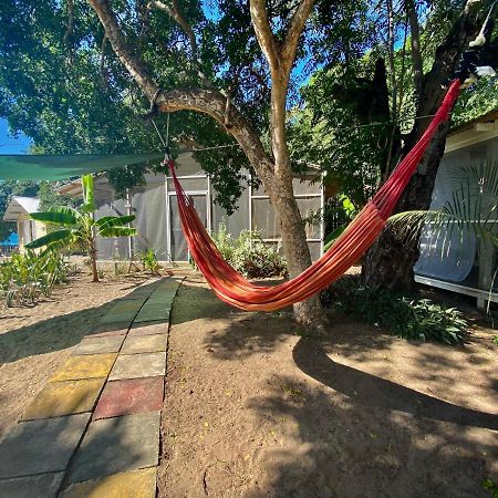 Katamah Beachfront Guesthouse Treasure Beach Bagian luar foto