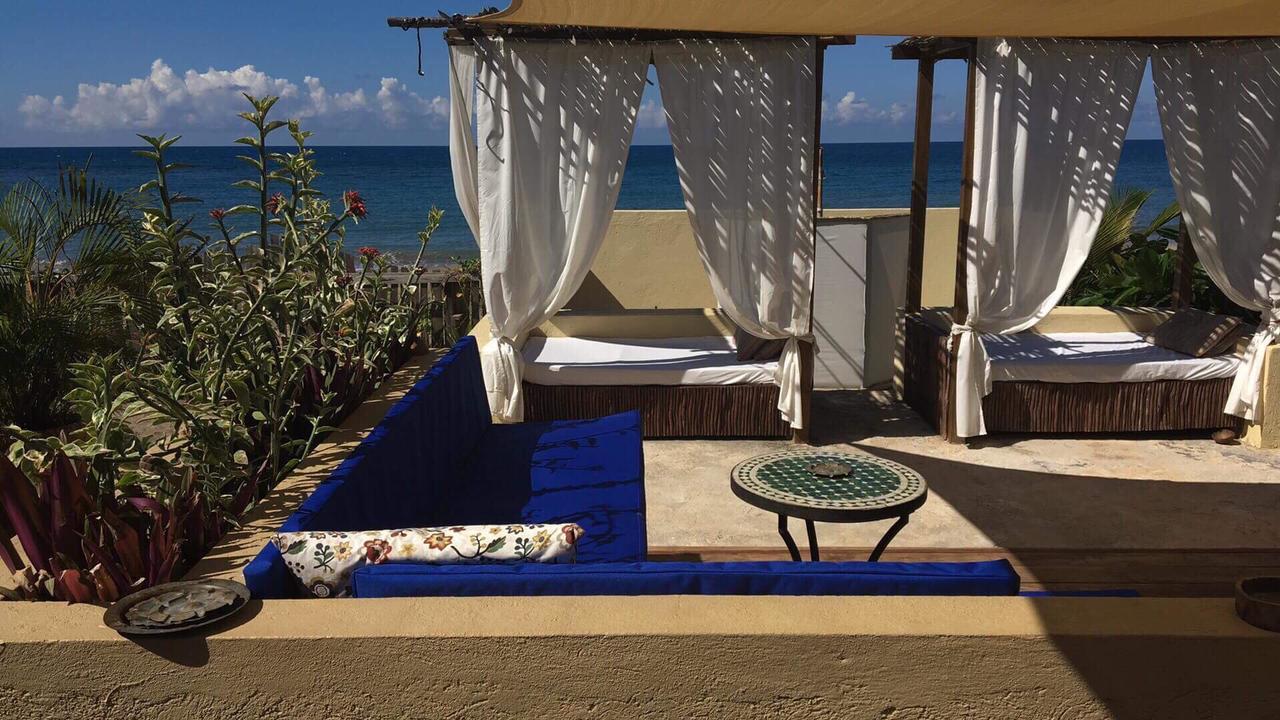Katamah Beachfront Guesthouse Treasure Beach Bagian luar foto