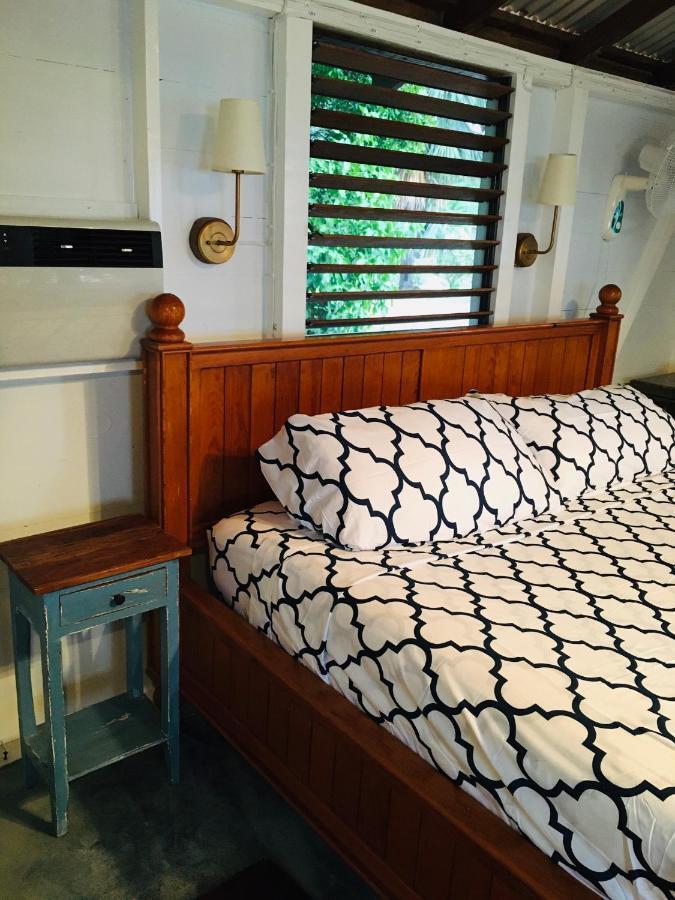 Katamah Beachfront Guesthouse Treasure Beach Bagian luar foto